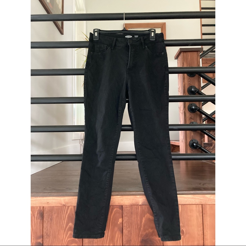 Old Navy Rockstar Super Skinny - Size 8 Short